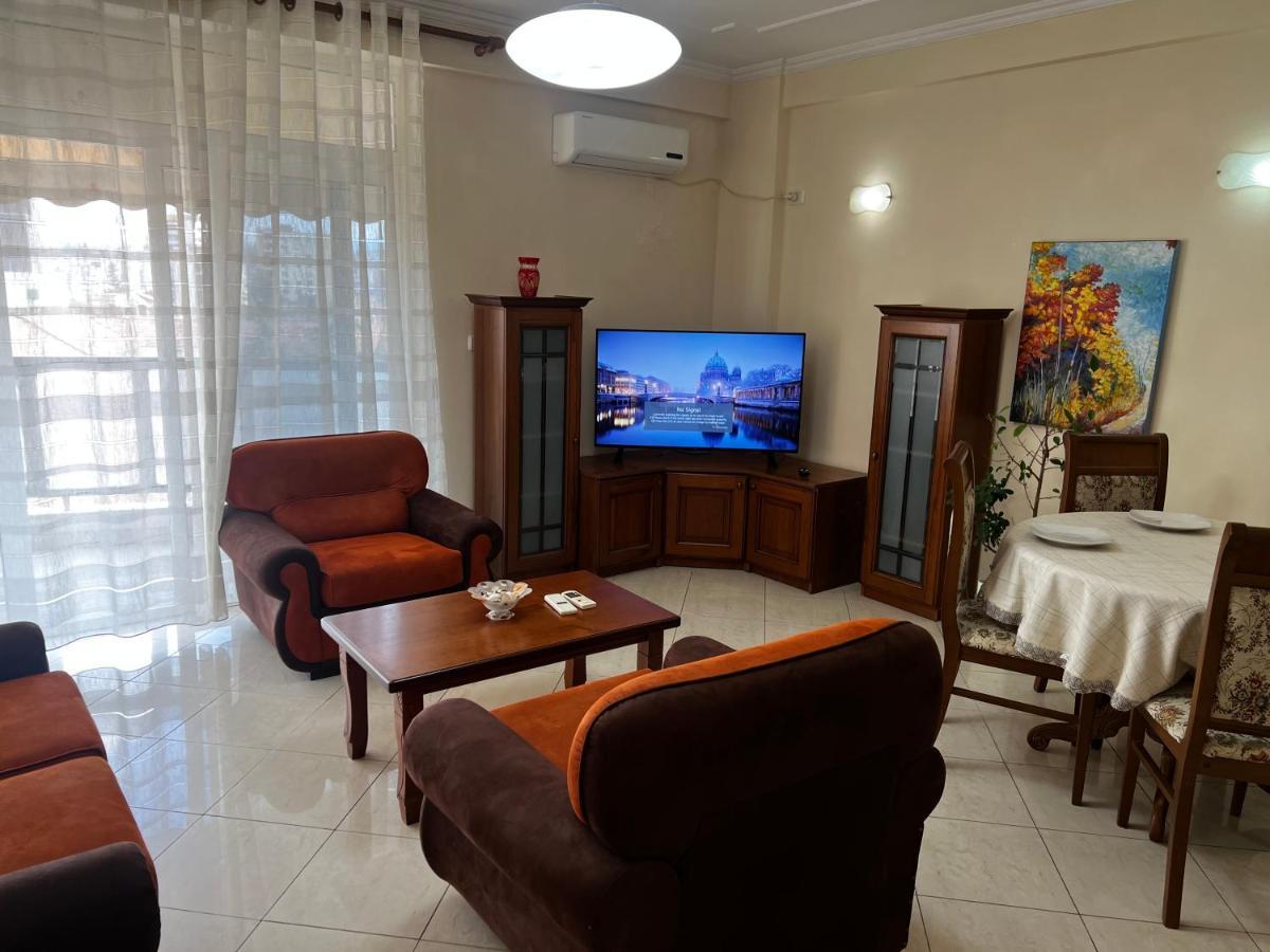 City Central Apartment 2 Tirana Exterior photo