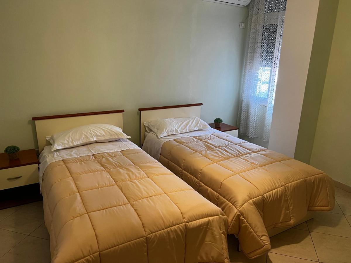 City Central Apartment 2 Tirana Exterior photo