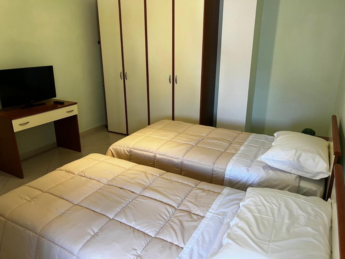 City Central Apartment 2 Tirana Exterior photo